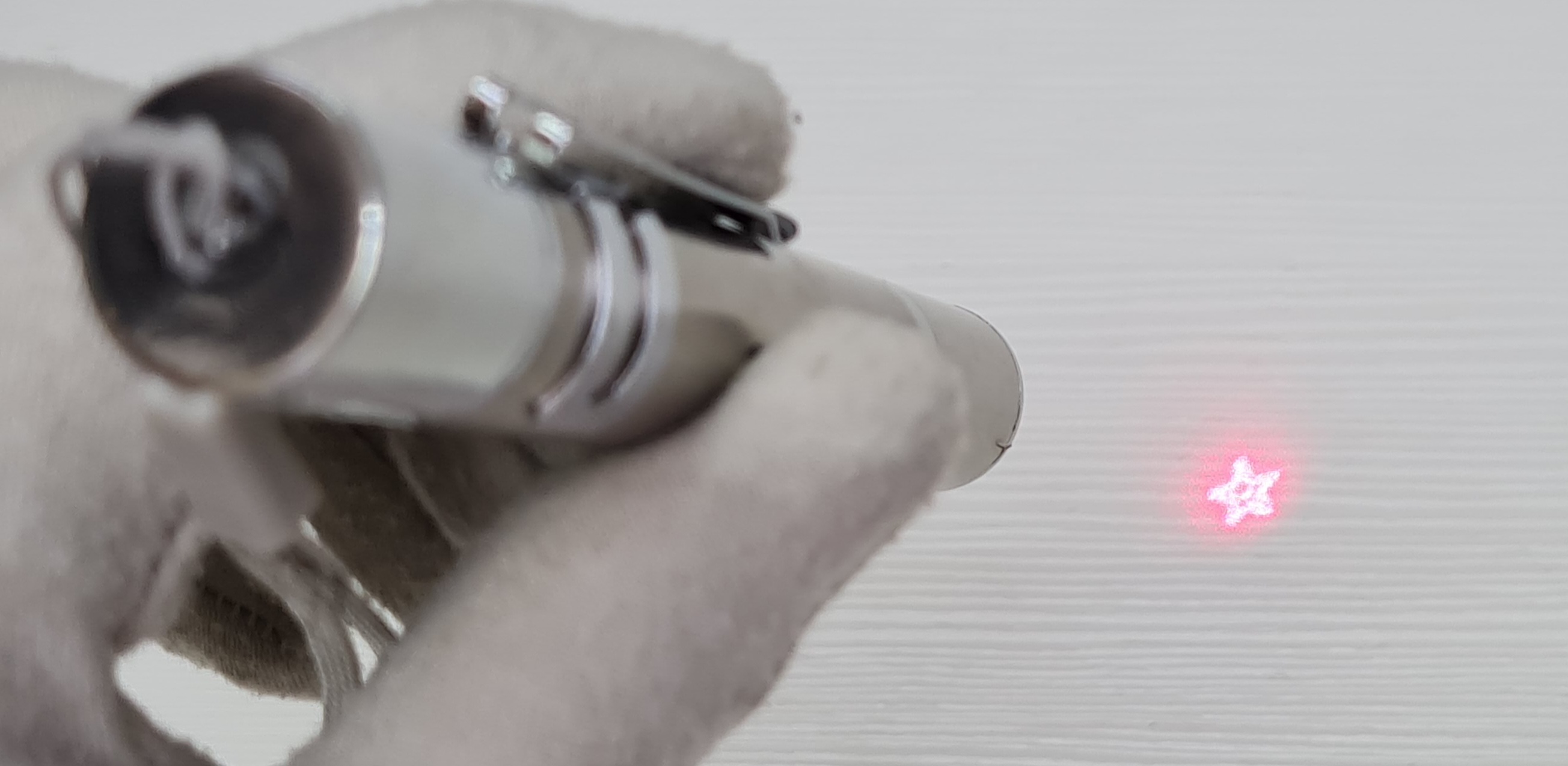 Фонарь малый USB, УФ, лазер - Вольные стрелки