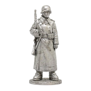 Солдат олово пеший WW2-25 Рядовой пехоты Вермахта (Германия) в караульных ботах. 1942-43 гг.